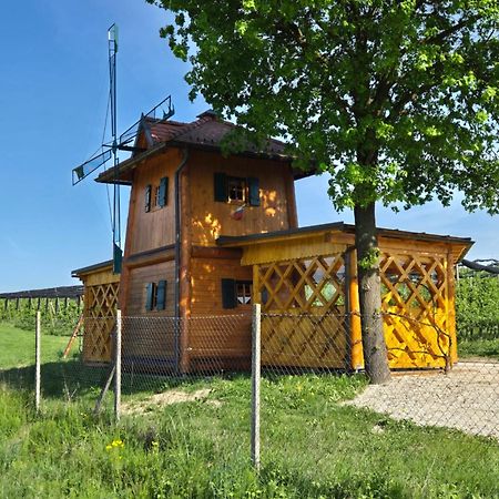 Unique Wooden Holiday House In Nature Lukovica pri Domžalah Exteriör bild