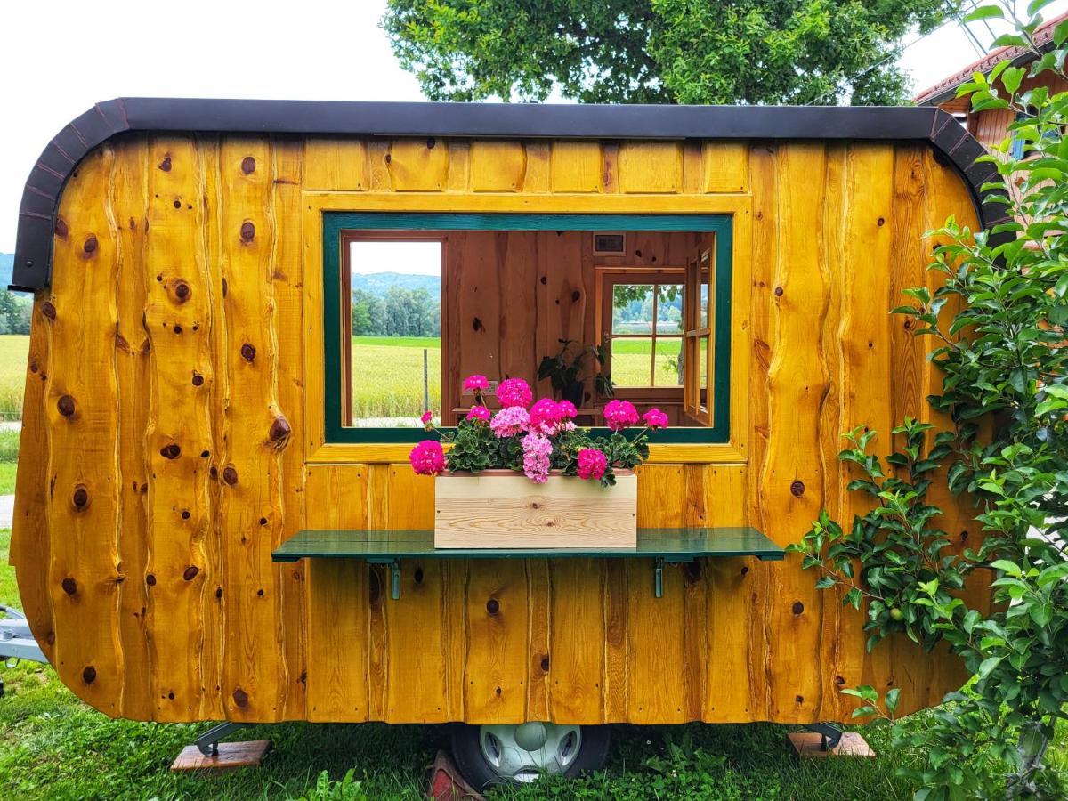 Unique Wooden Holiday House In Nature Lukovica pri Domžalah Exteriör bild