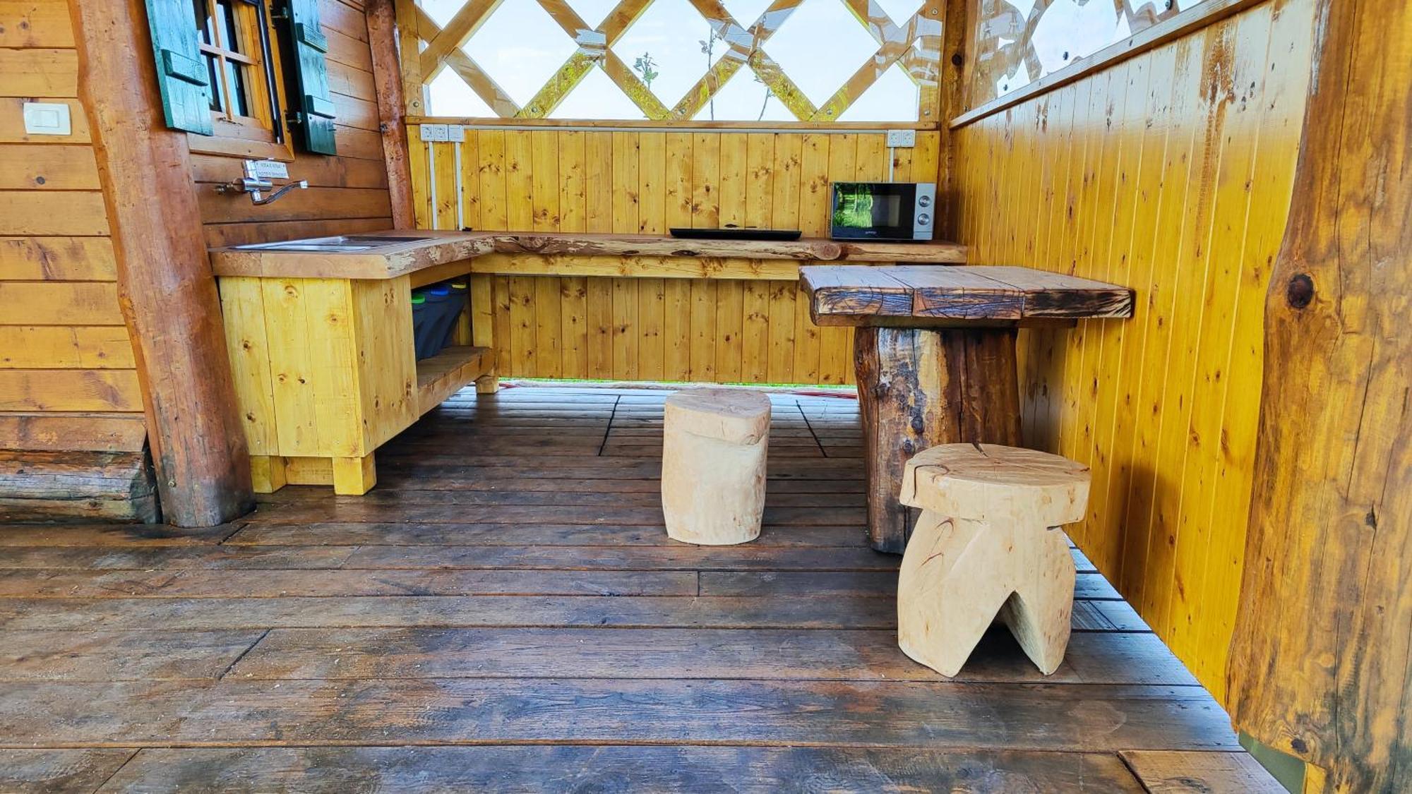Unique Wooden Holiday House In Nature Lukovica pri Domžalah Exteriör bild